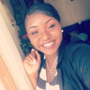 Meet your Posher, Michaëlle